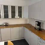 Center Spacious And Quiet 2br 88m2 Apartman *